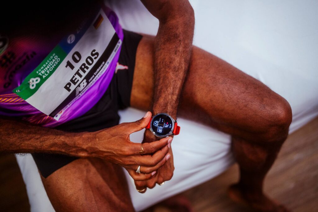 Amanal Petros - wicemistrz świata i autor trzeciego najlepszego wyniki w historii europejskich maratonów - nawiązuje współpracę z Amazfit 12 Amanal Petros photo 1