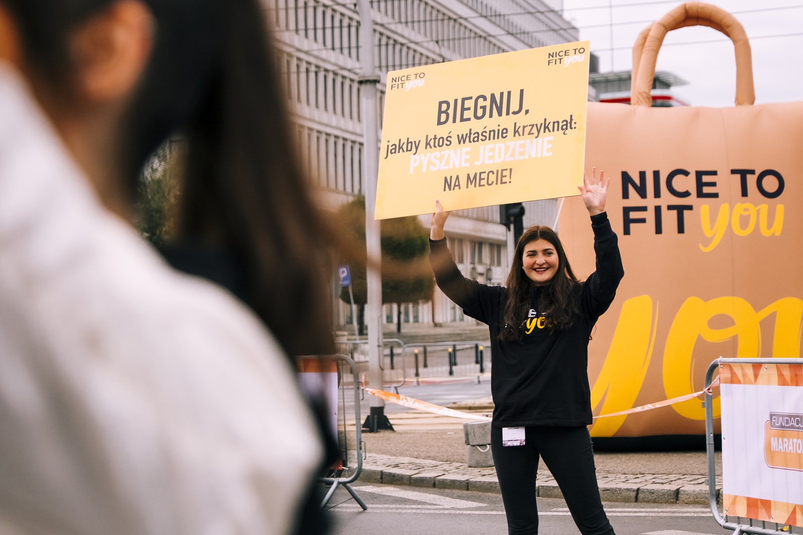 Nice To Fit You i Fundacja „Maraton Warszawski” biegną razem dalej. Strategiczna współpraca przedłużona na lata 2026-2027