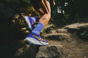 ASICS redefiniuje komfort w biegach trailowych dzięki nowym butom GEL-TRABUCO 14
