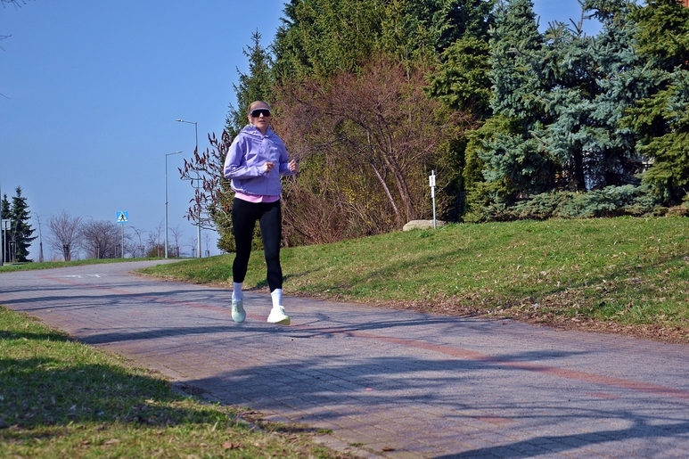 Recenzja ON CLOUDRUNNER 3 33 On Cloudrunner 3 doskonały na codzienny trnining