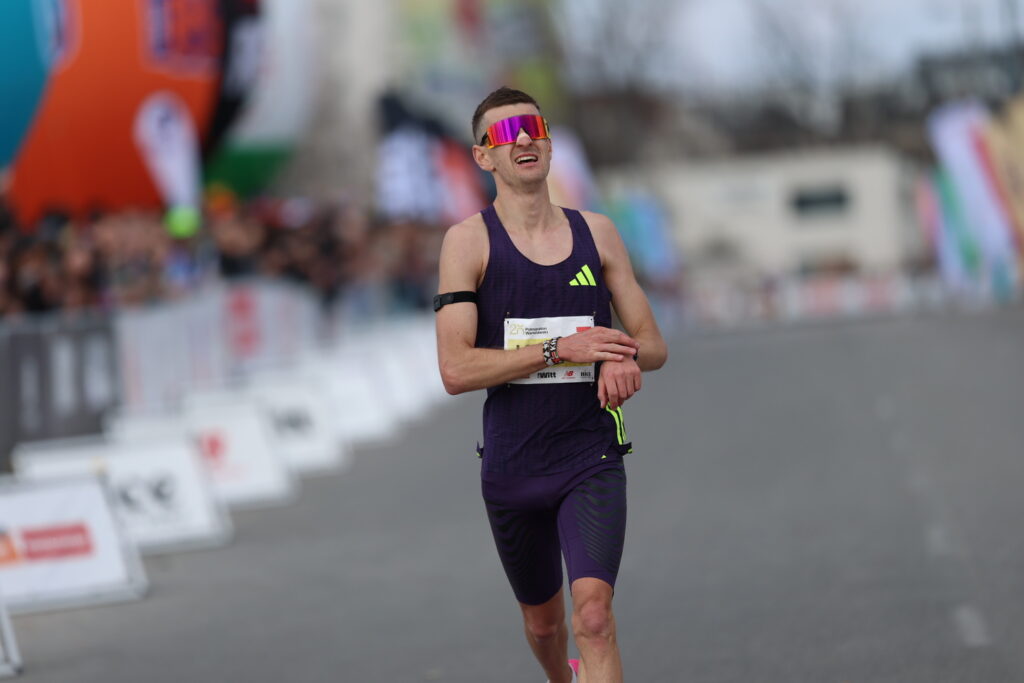 Pierwszy Polak na mecie 20. Półmaratonu Warszawskiego