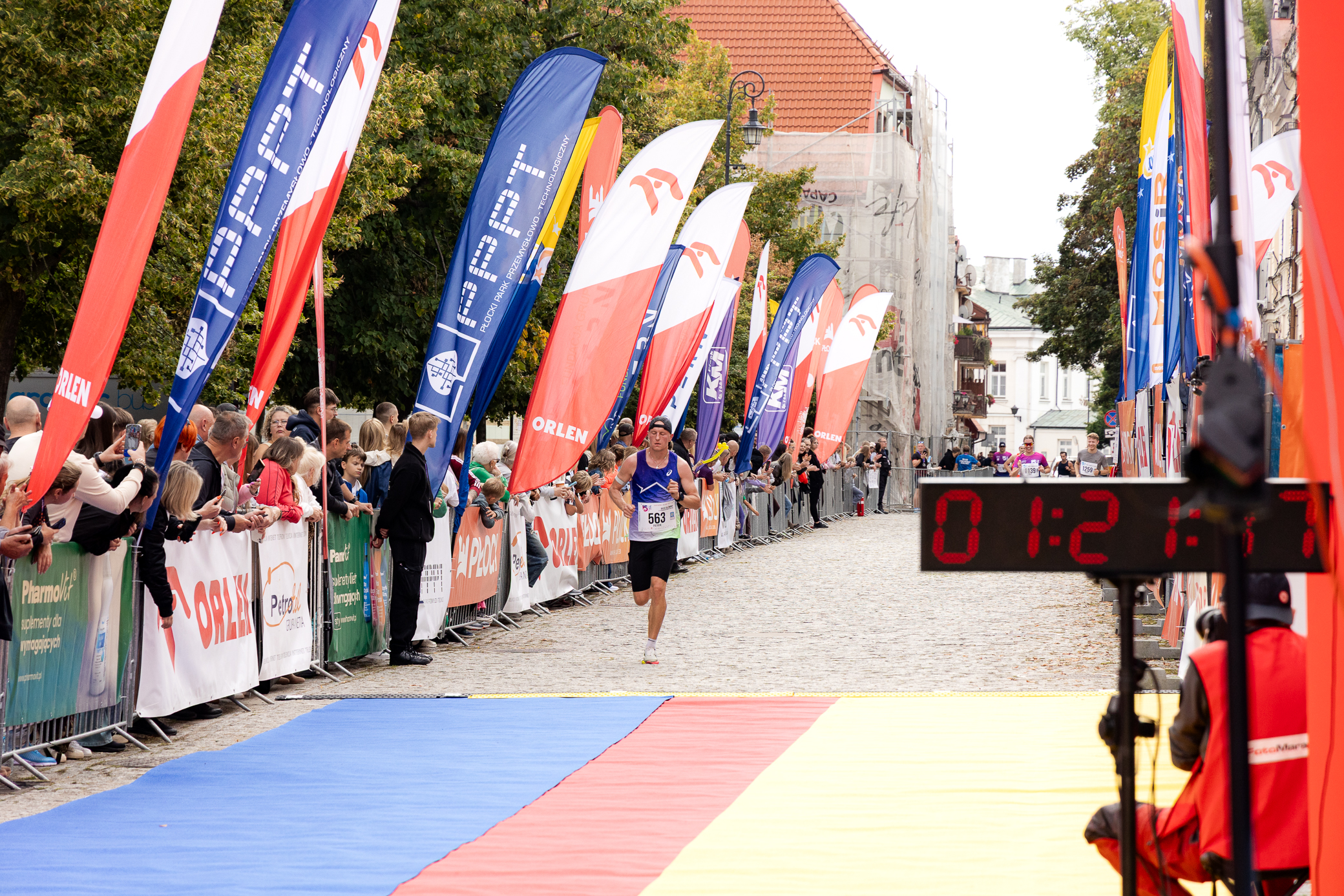Ponad tysiąc uczestników na starcie 15. Półmaratonu DwóchMostów w Płocku